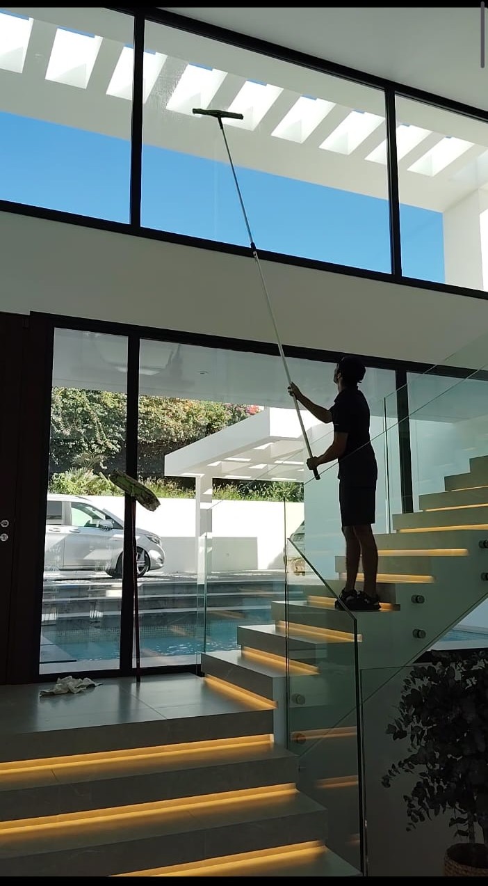 Limpieza de cristales en Marbella